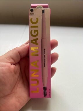 MAGIC Eyebrow Pencil with Spoolie Brush